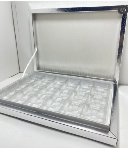 بوكس شوكلاته لون فضي